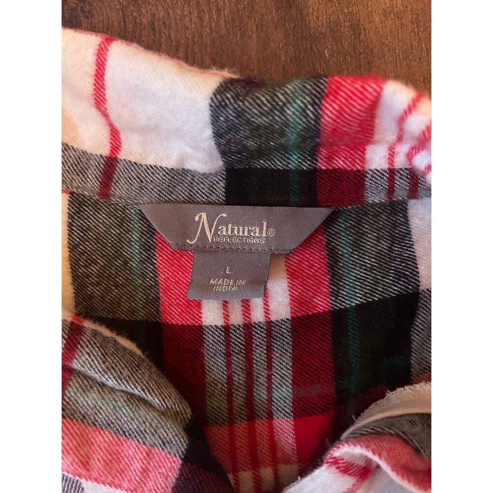 Women’s Super Soft Lightweight Loose Fitting Holiday Red & Green Winter Flannel - Picture 8 of 10